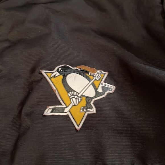 PITTSBURGH PENGUINS SIZE LARGE 14/16 COAT - Picture 3 of 11